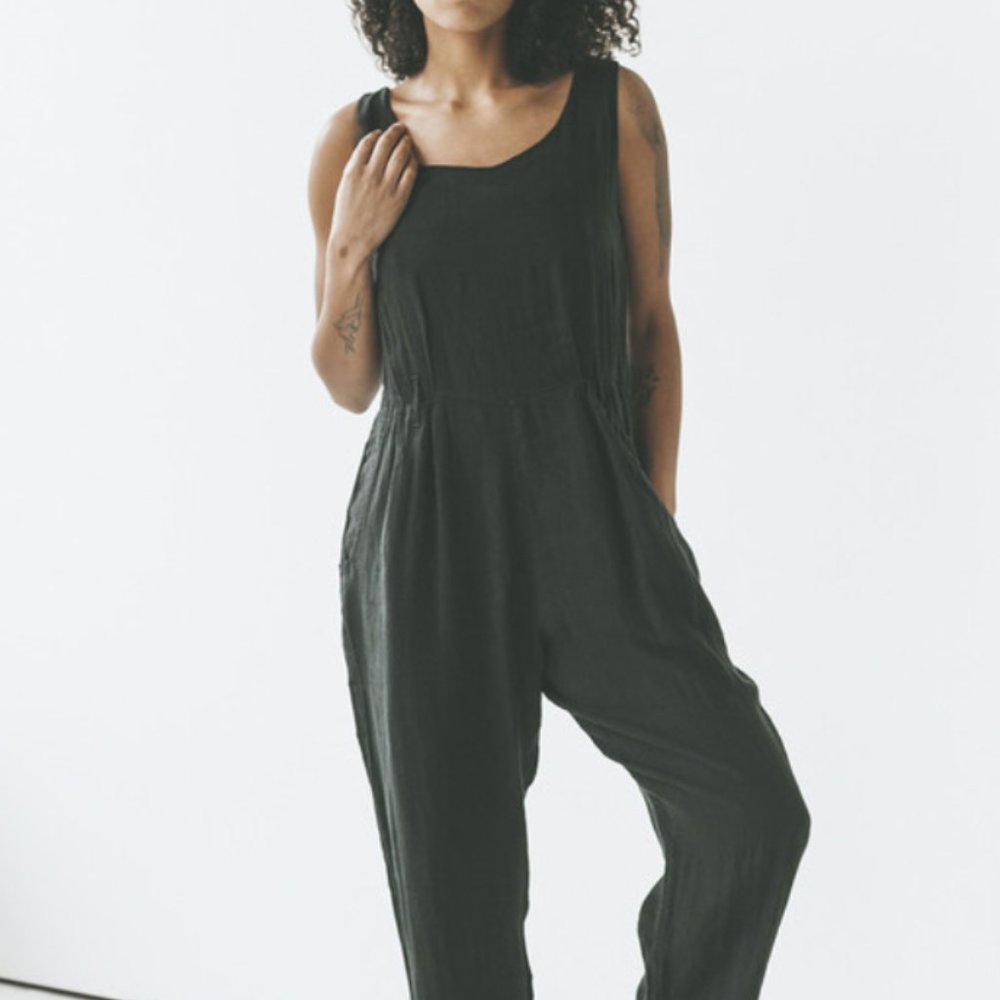 Black Crane - Linen Overalls in Black - Small